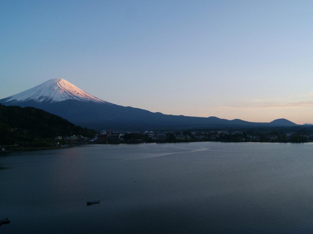 Фото New Century