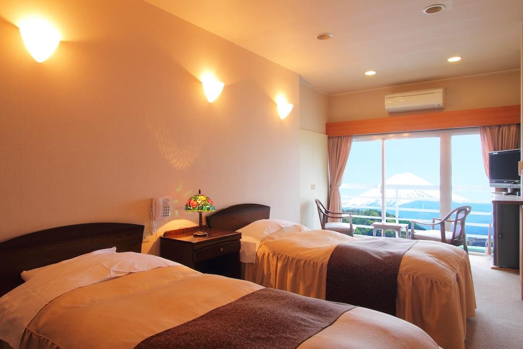 Фото New Century