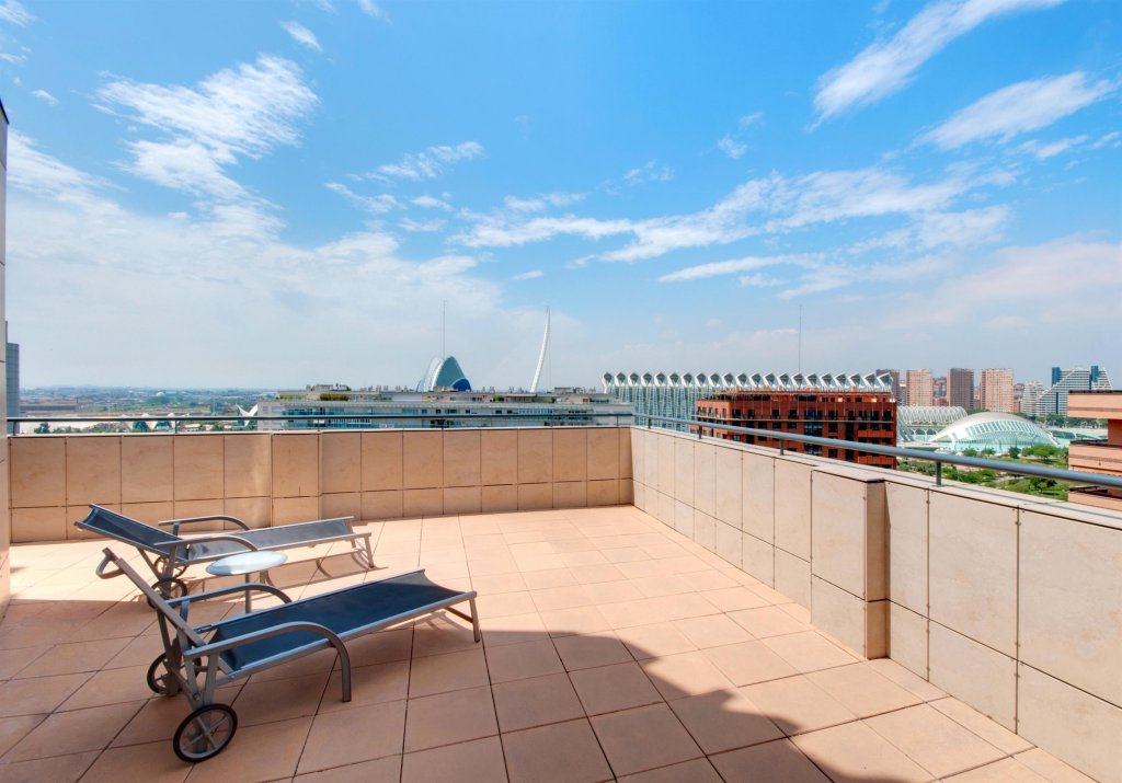 Фото Hotel Valencia Oceanic Affiliated by Meliá