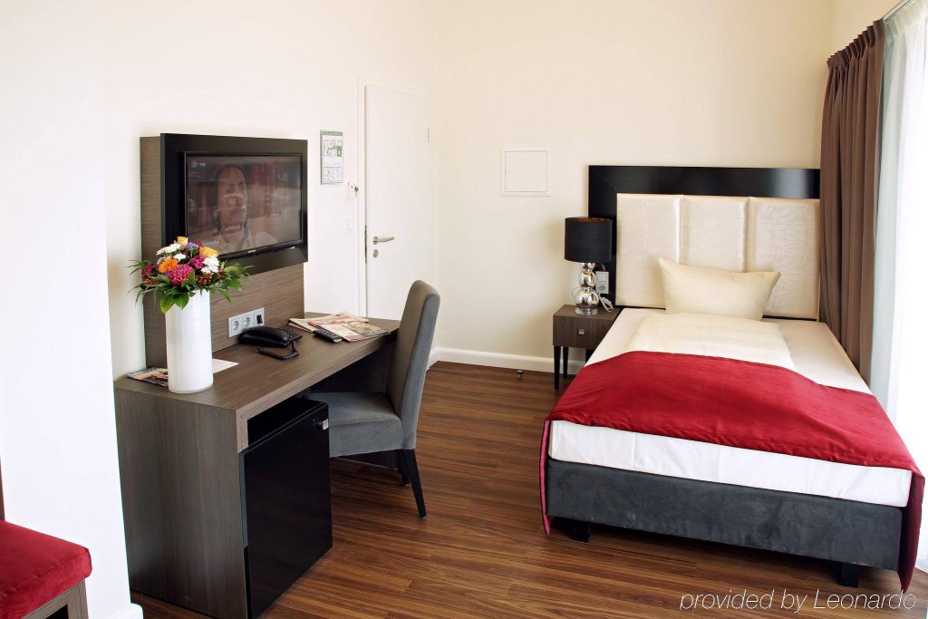 Фото Milbor Hotel