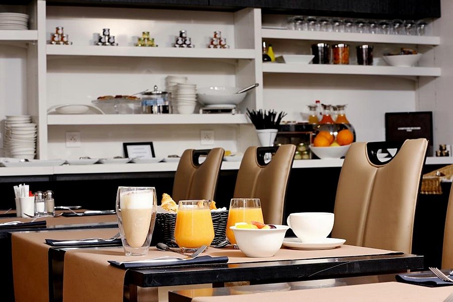 Фото Elysées Hotel