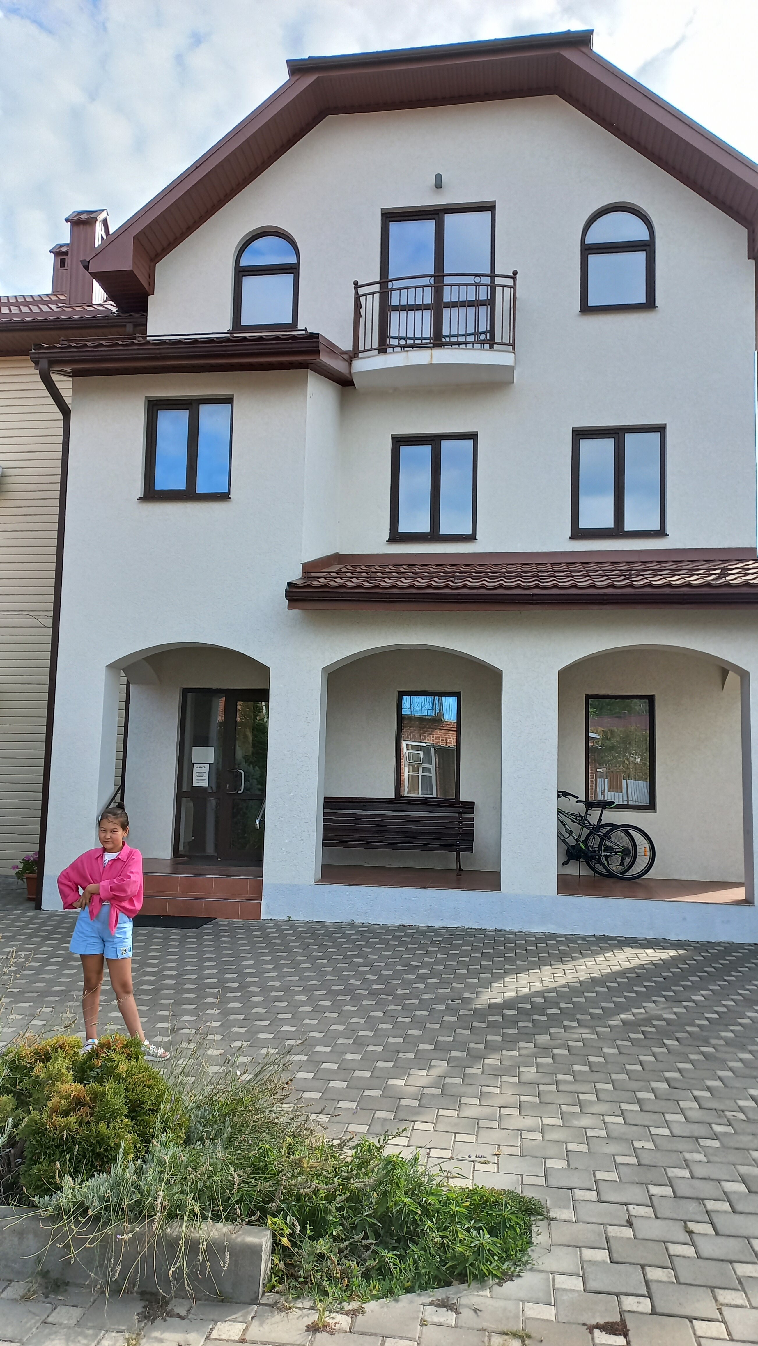 Фото Август