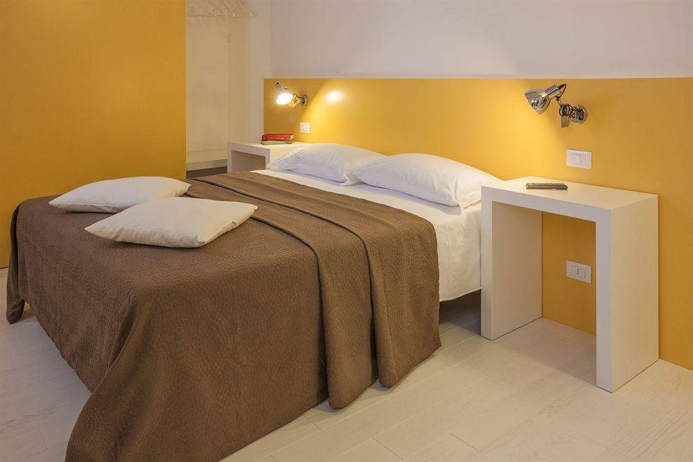 Фото Casa Fola - City Centre Rooms