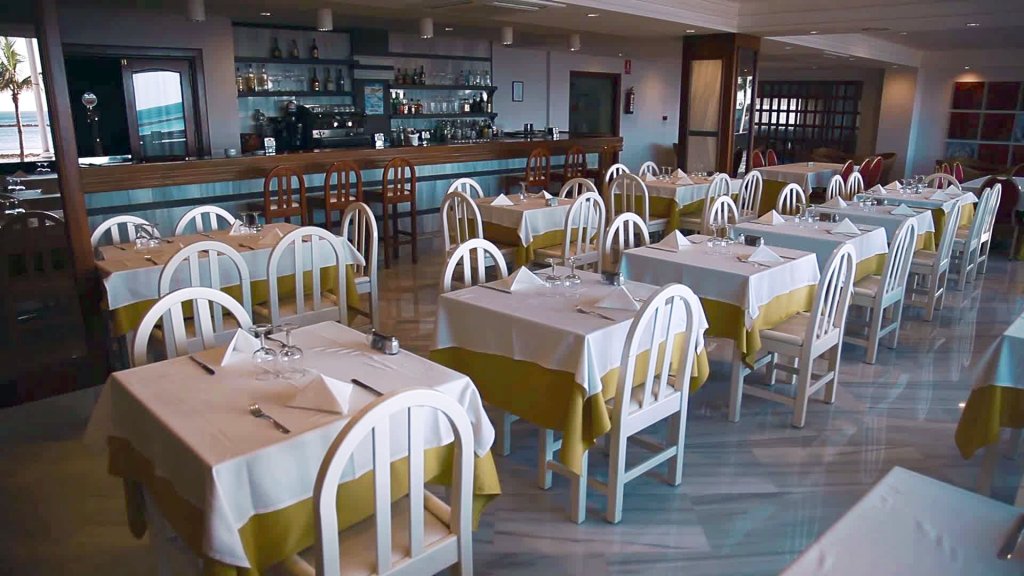 Фото Lancelot Hotel