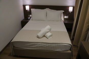 Фото Piraeus Port Hotel