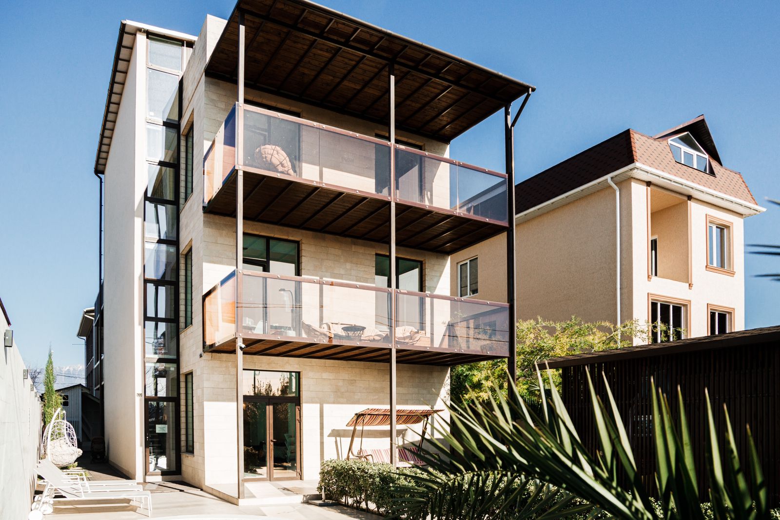 Фото отеля 1