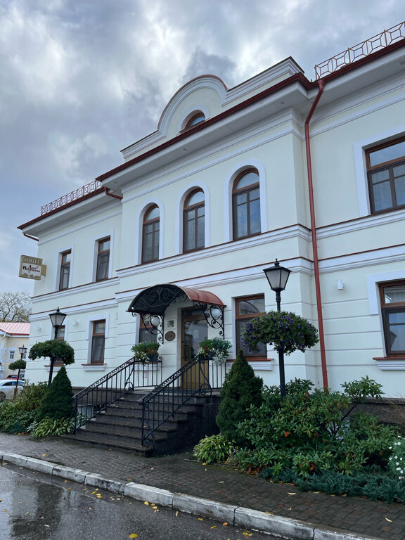 Фото Двор Подзноева, Бизнес корпус