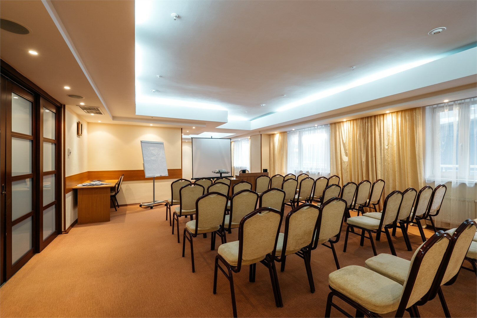 Фото Атлантик by Usta Hotels