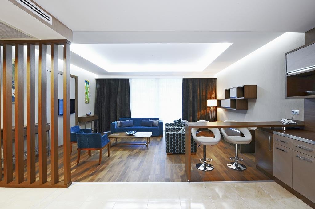 Фото Ramada by Wyndham Podgorica