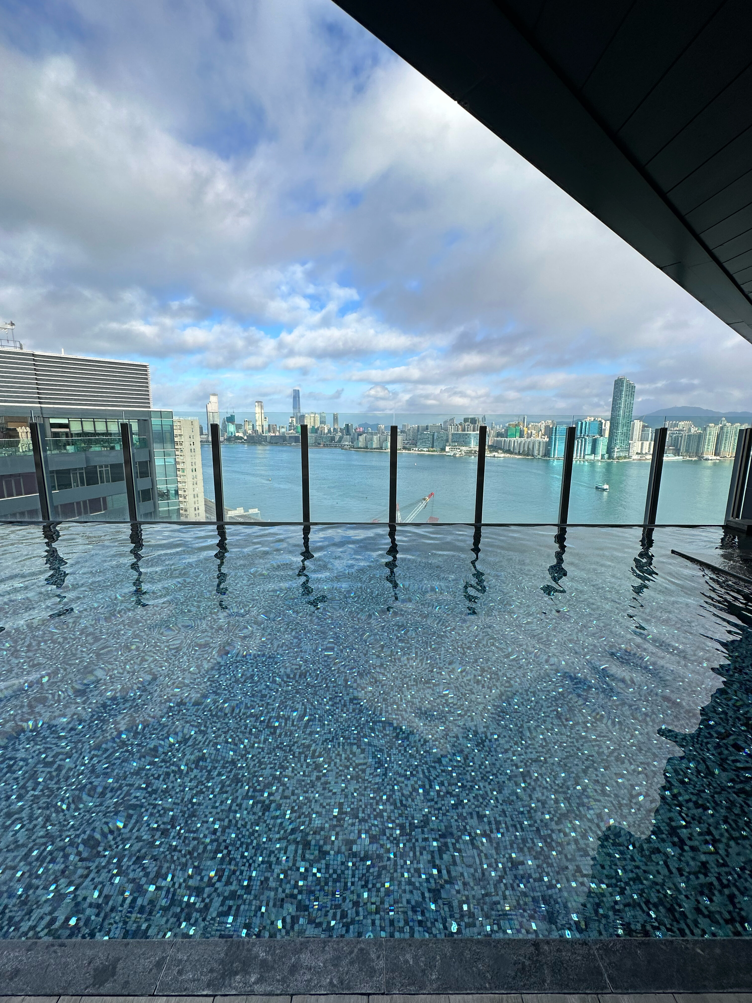 Фото Hyatt Centric Victoria Harbour Hong Kong