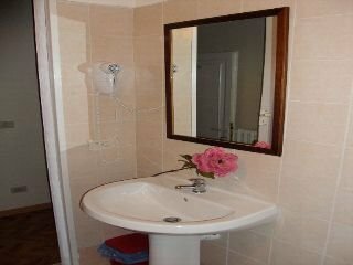 Фото Opera Street In Vatican Hotel