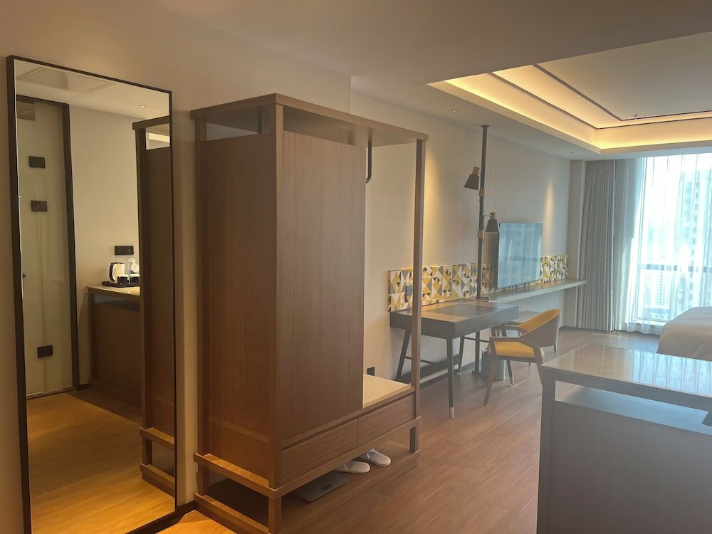 Фото Hilton Garden Inn Jinzhou Central Street