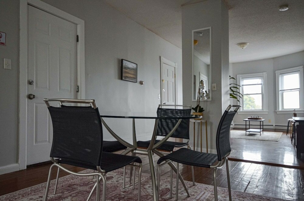 Фото Modern2Bd Apartment