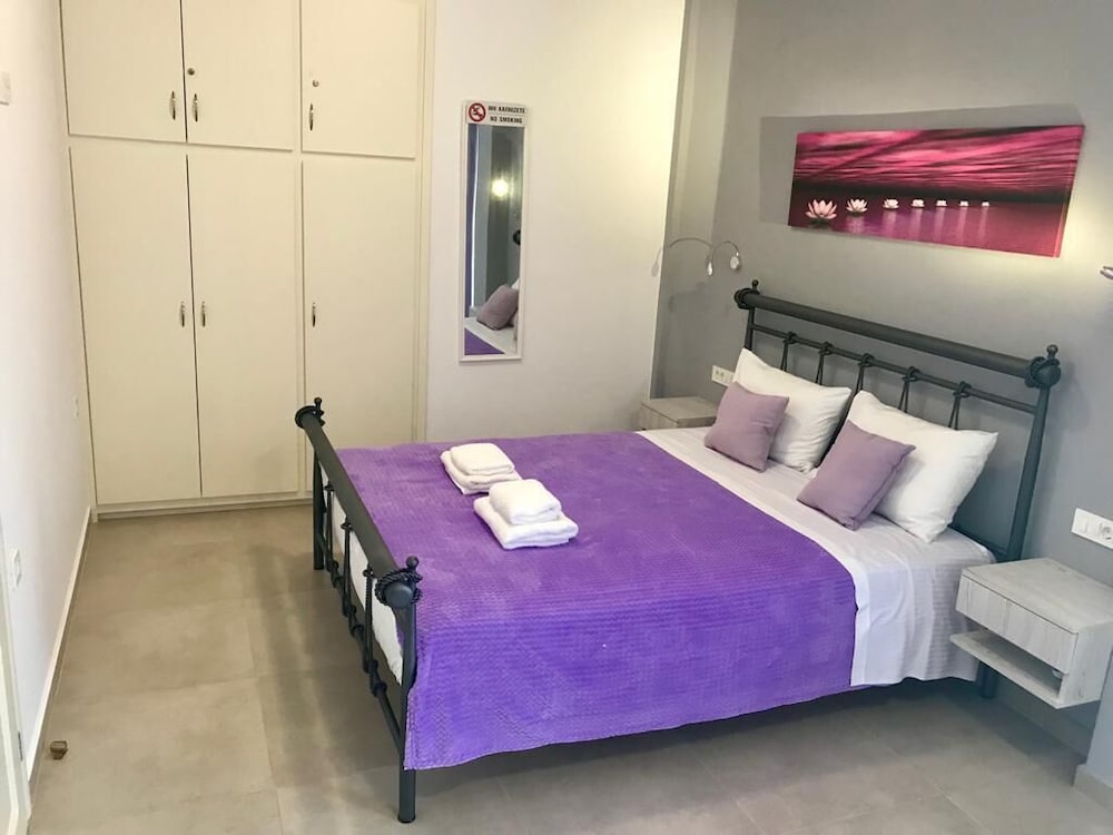 Фото PargaLand Studios & Apartments