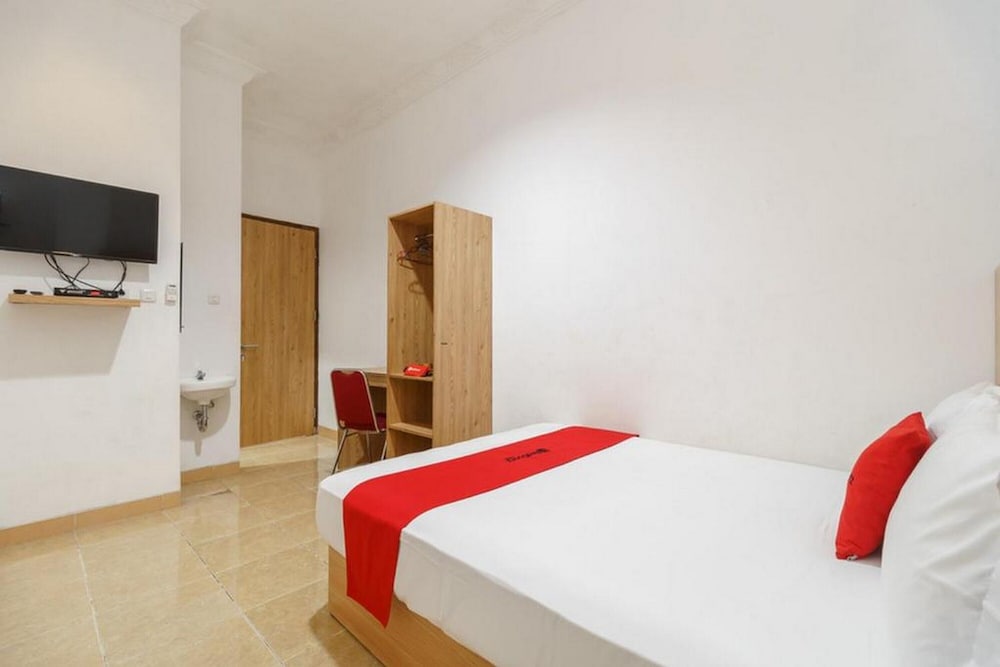 Фото RedDoorz Syariah near Lahat Station