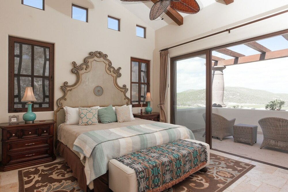 Фото Villa Delmar Exquisite Villa w Views