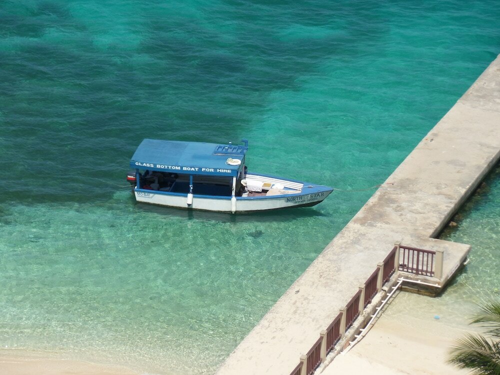 Фото Montego Bay Club Beach Resort