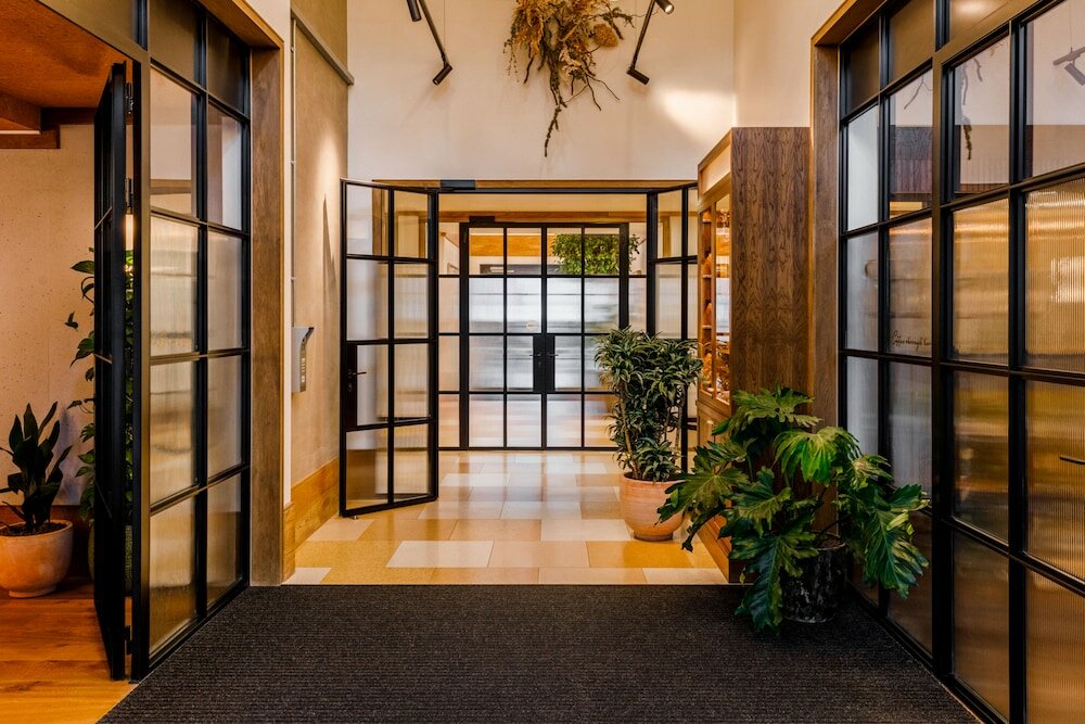 Фото Luxury Studio with Balcony in North London