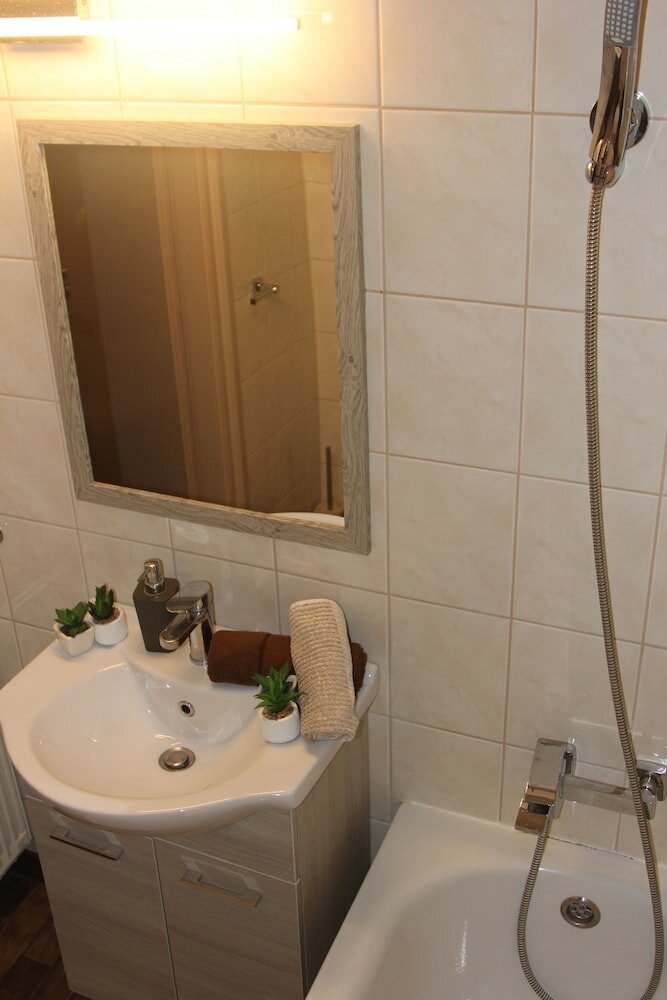 Фото Gold Downtown Apartman