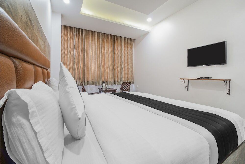 Фото Gracious by Vishesh Hotels & Home Stay