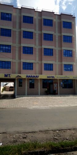 Гостиница Mt Ararat Hotel в Накуру