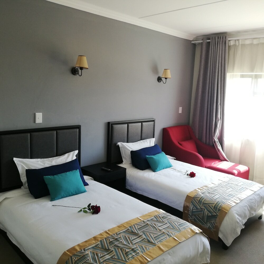 Фото Atlantic Pearl Guest House