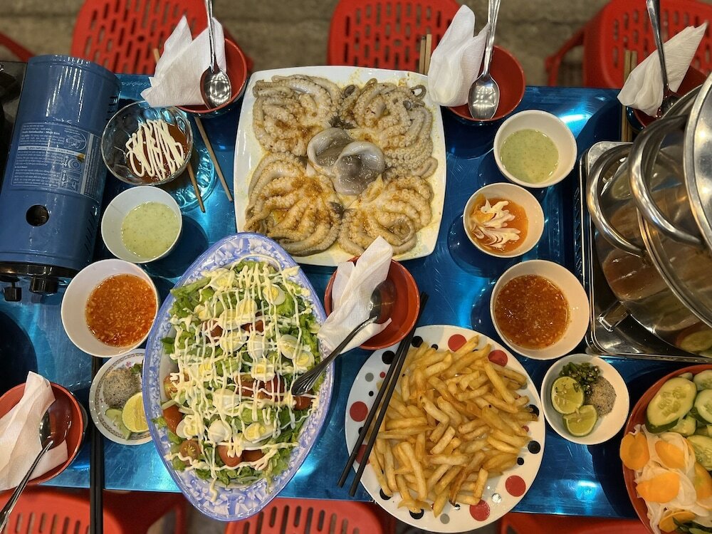 Фото Dalat Casa 2 Full House 6 Rooms 8 Beds