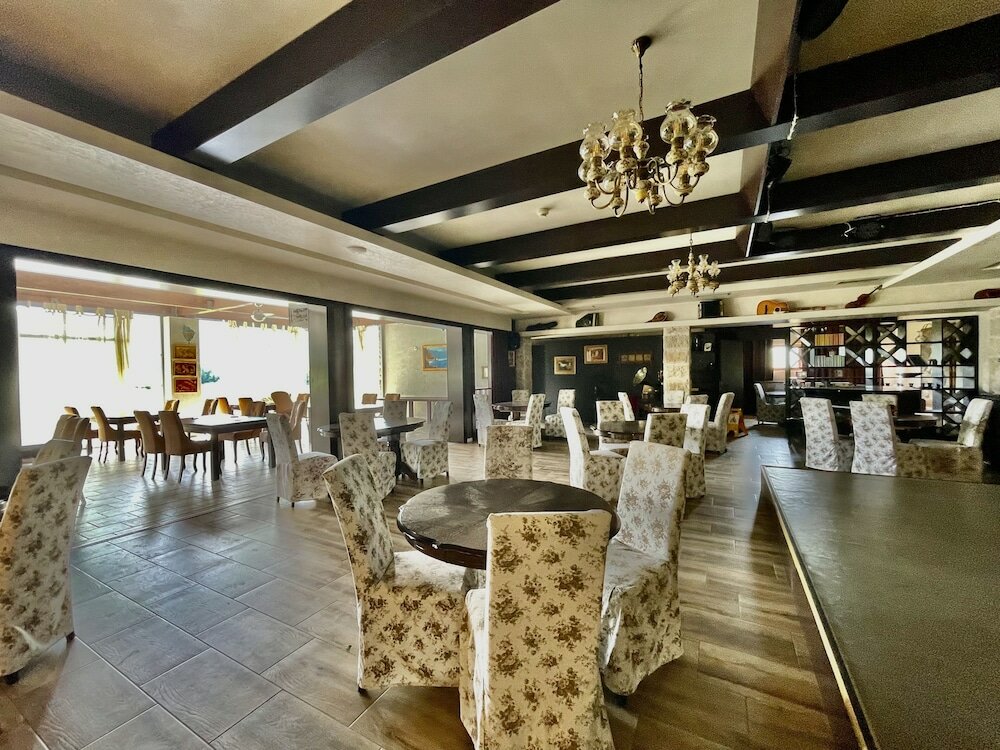 Фото Hotel Opera Jaz