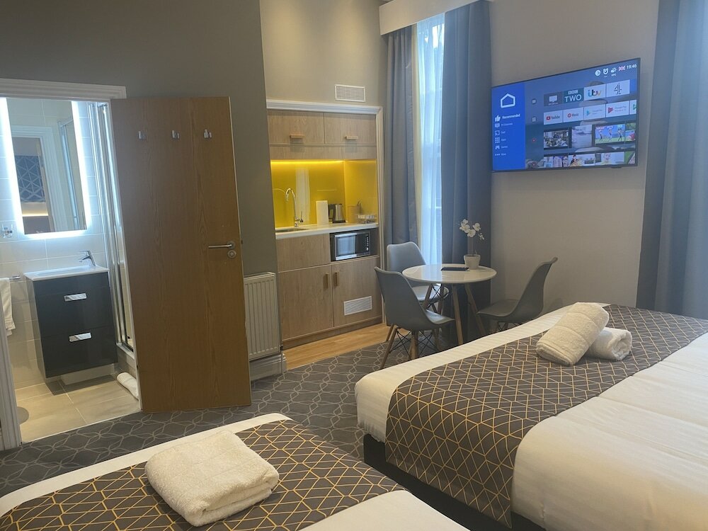 Фото The Suites- St Pancras Hotel Group