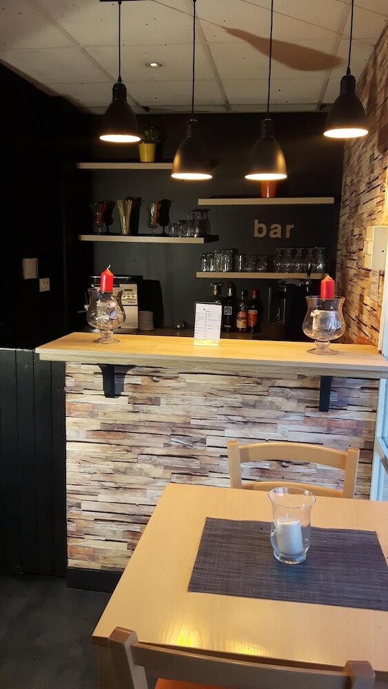 Фото Fasthôtel Avignon Nord