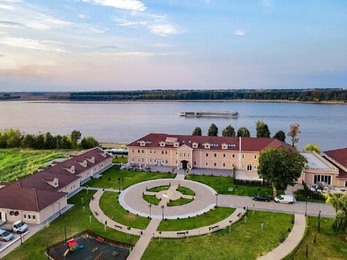 Внешний вид отеля Bononia Estate Winery & Resort в Кошаве, фото 4