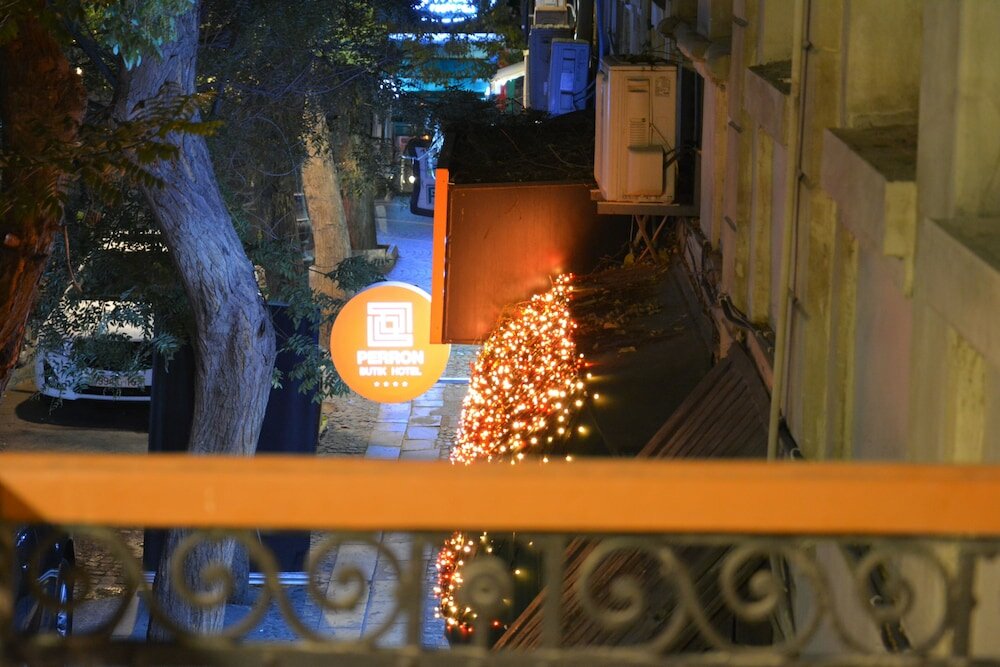 Фото Perron Hotel