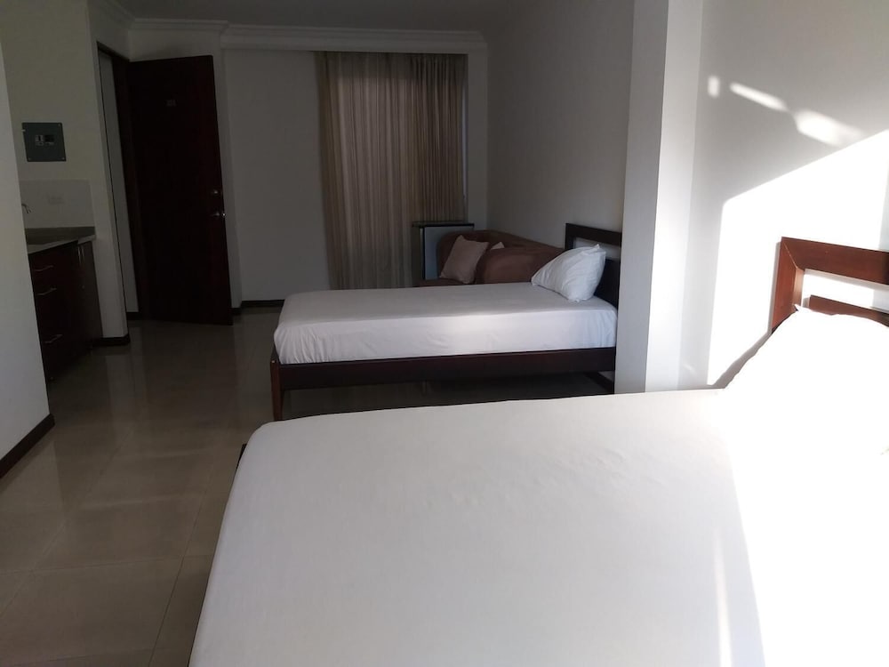 Фото Hotel Psa Pampalinda