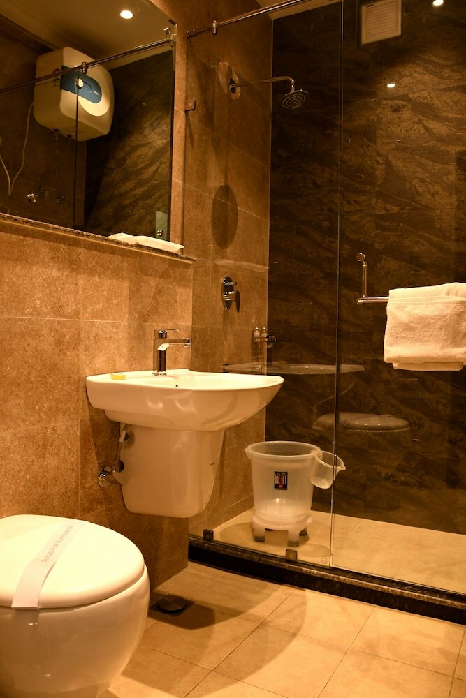 Фото Mastiff Villa Camellia - A Tea Estate Hotel