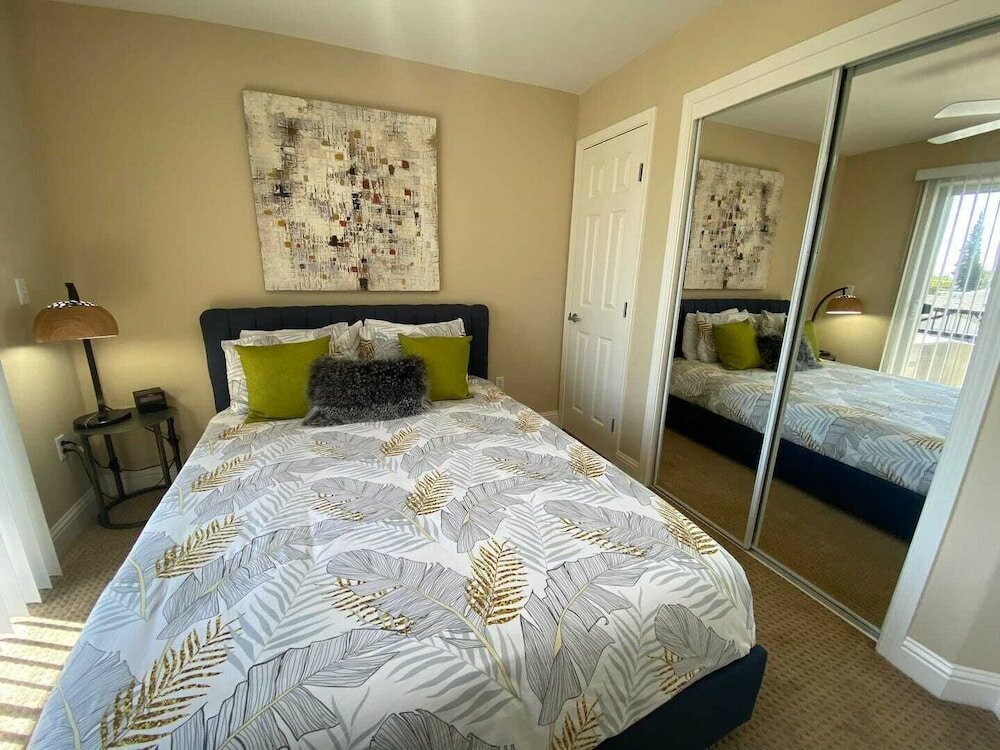 Фото Balmoral Apartments