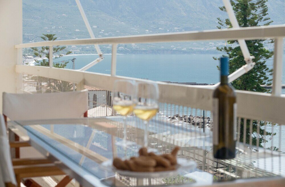 Фото Seafront Apartment Grace