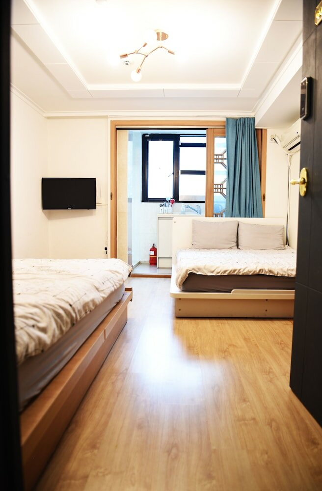 Фото Namsan Forest Myeongdong Station