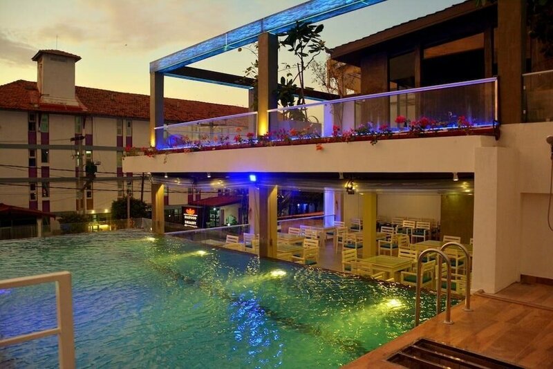 Гостиница Beach Corridor Hotel & SPA