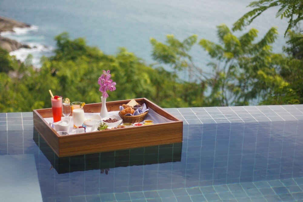 Фото Wyndham Grand Phuket Kalim Bay