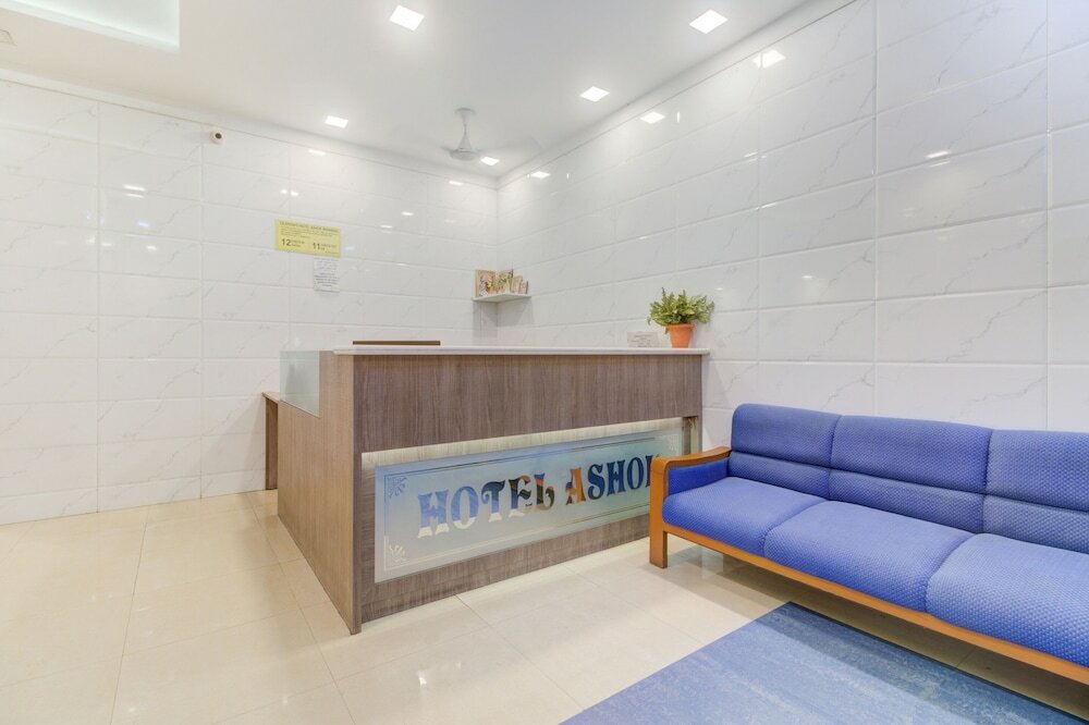 Фото Capital O 45621 Tuliipstays Hotel Ashok Bhiwandi