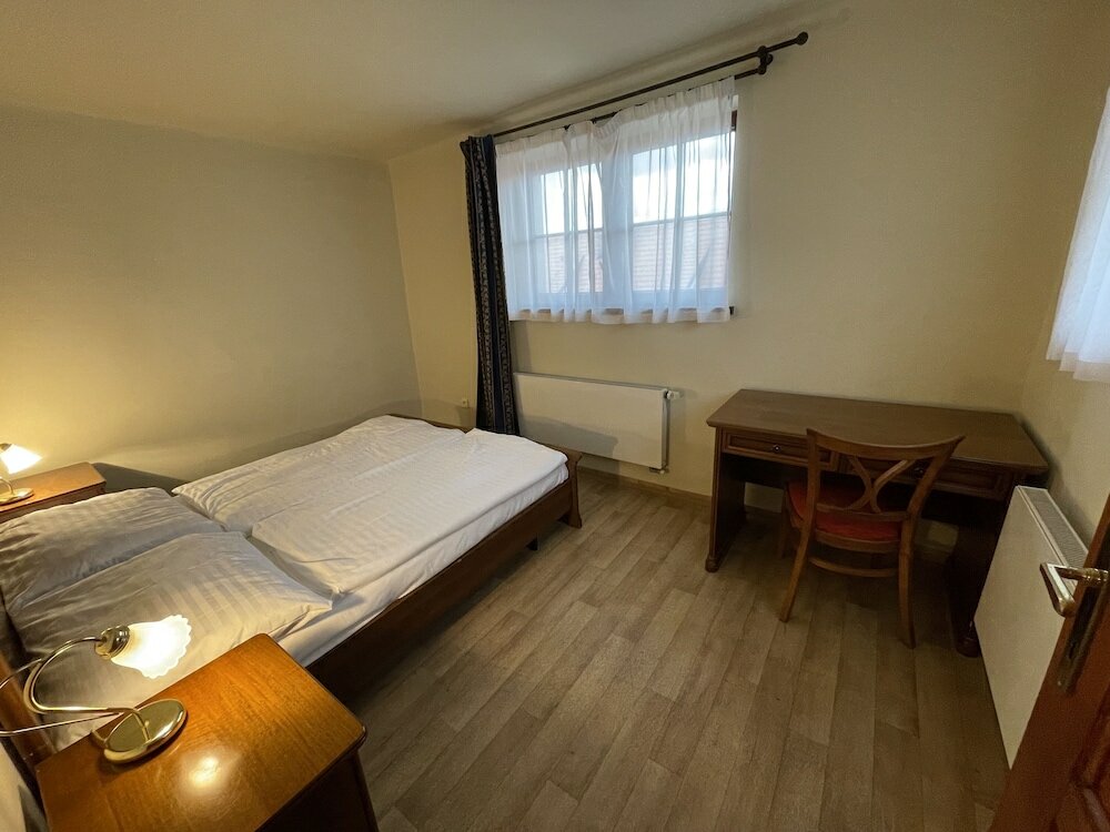 Фото Little Quarter Hostel and Hotel