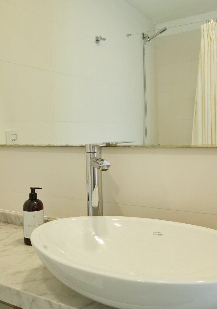 Фото Stylish 2-Bedroom Retreat in Palermo