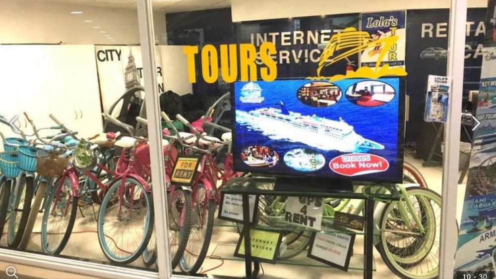 Фото Miami Beach Castle by the Ocean