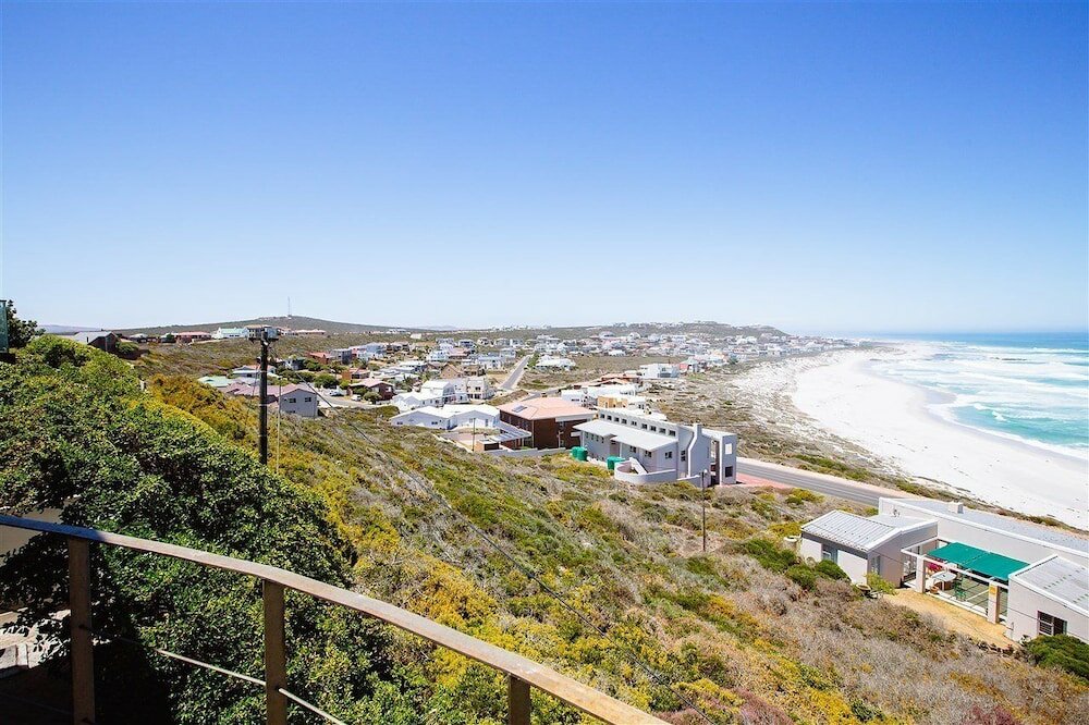 Фото Swept Away Guest House