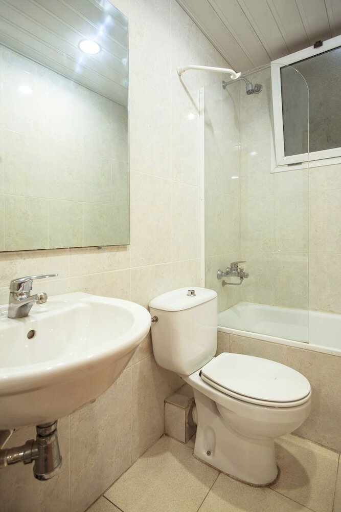 Фото Apartamentos Goya-68