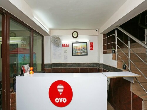 Oyo 10008 Hotel Golden Tree