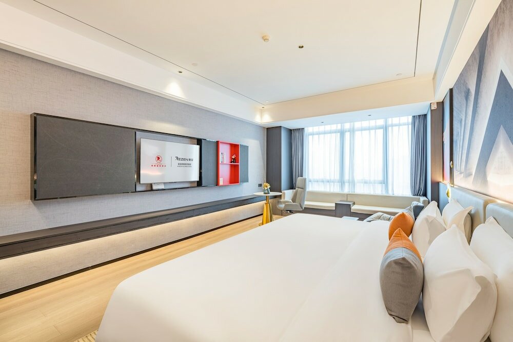 Фото Ji Feng International Hotel - Nanning East Railway Station