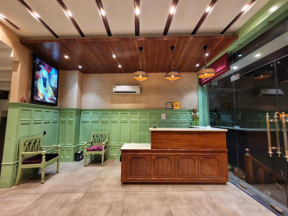 Фото отеля 2