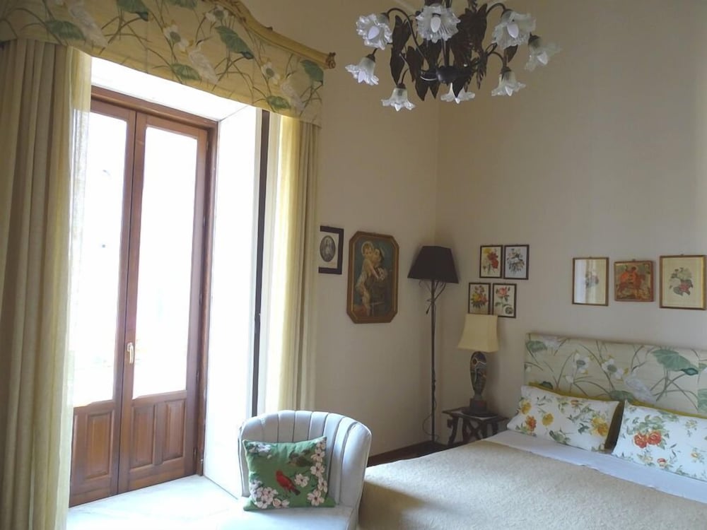 Фото B&b Crociferi Catania