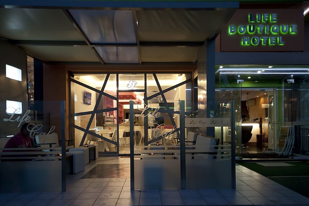 Фото Life Hotel
